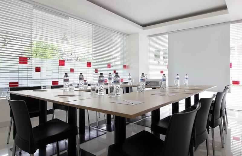 Amaris Hotel Mangga Besar Jakarta Luaran gambar